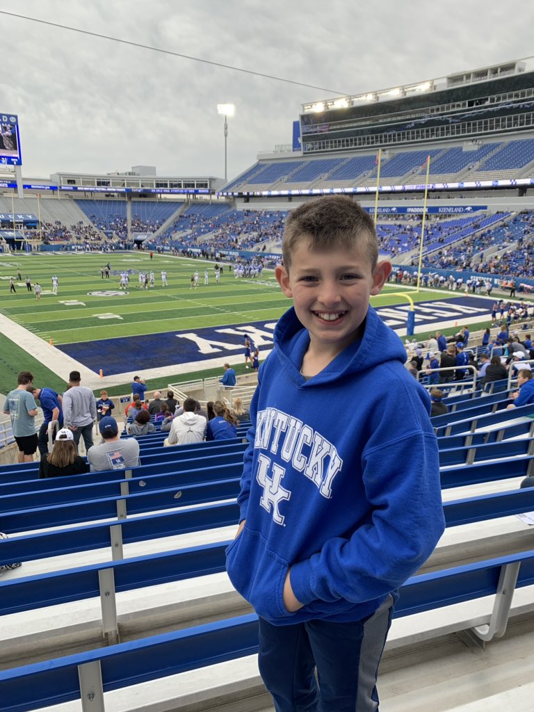 secarby's tweet photo. First time at @KrogerField future wildcat linebacker! #BlueWhite #WeAreUK https://t.co/9cwfaEskXU