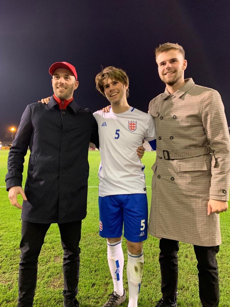 levitarby tweet media