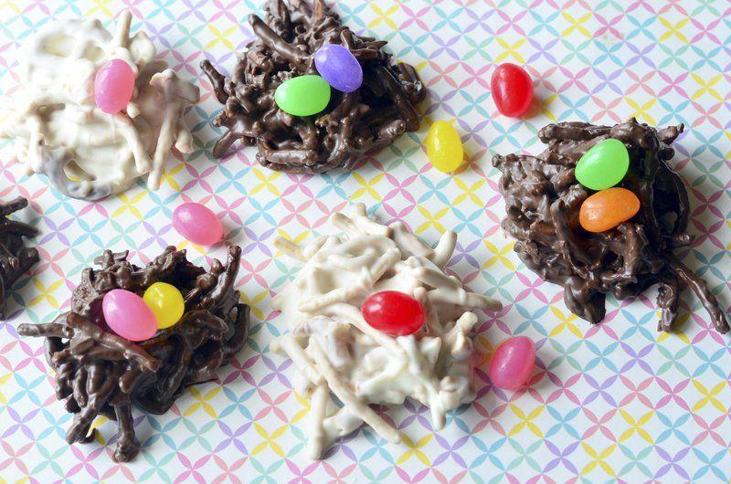 ClrmoreProgress's tweet photo. Looking for a kid-friendly treat to add to your Easter menu? Chocolate almond bark nests are easy and delicious.
We've got that recipe, and a couple others, in print and online this weekend! https://t.co/YhElsBahql