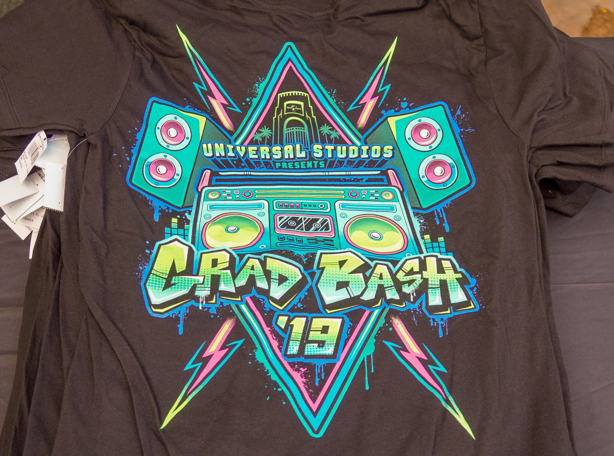 Twitter 上的bioreconstruct Universal Studios Grad Bash Shirt At Islands Of Adventure Look At Top It S The Hollywood Studios Gateway Rather Than The Florida Version T Co O2h7tj3dii Twitter
