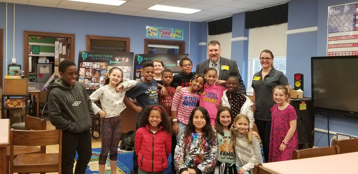 CoachKristinTCM's tweet photo. College and Career Day was a HUGE success! #TCMSOARS #ReinvestLCS https://t.co/gNbtIYP2CQ