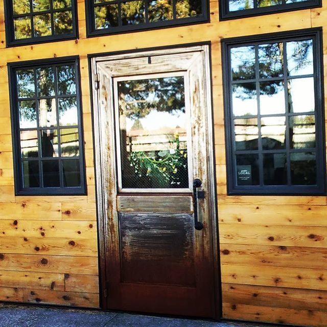 A custom designed handle and natural patina iron door are the perfect statement door for this business!

#entry #entrydoor #door
#irondoor #naturalpatina #interiors #design #customdesign #custom #vrdestudio #customhardware #hardware bit.ly/2UB97wn