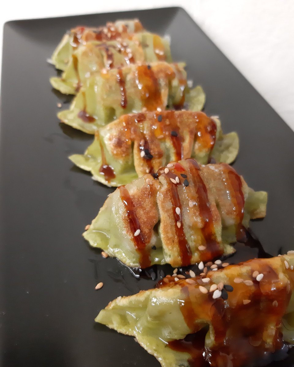 RusticUrbanFood's tweet photo. Esta semana tenemos GYOZAS de vegetales y espinacas!!! .
#RusticEsplugues #gyoza #vegan #VeganFood #japanesefood #Esplugues #BaixLlobregat #Cornella #SantJoanDespi #SantJust #Bcn #MolinsdeRei #Espluguesdellobregat #LHospitalet #Lh #SantBoi https://t.co/WApZo6JXI1