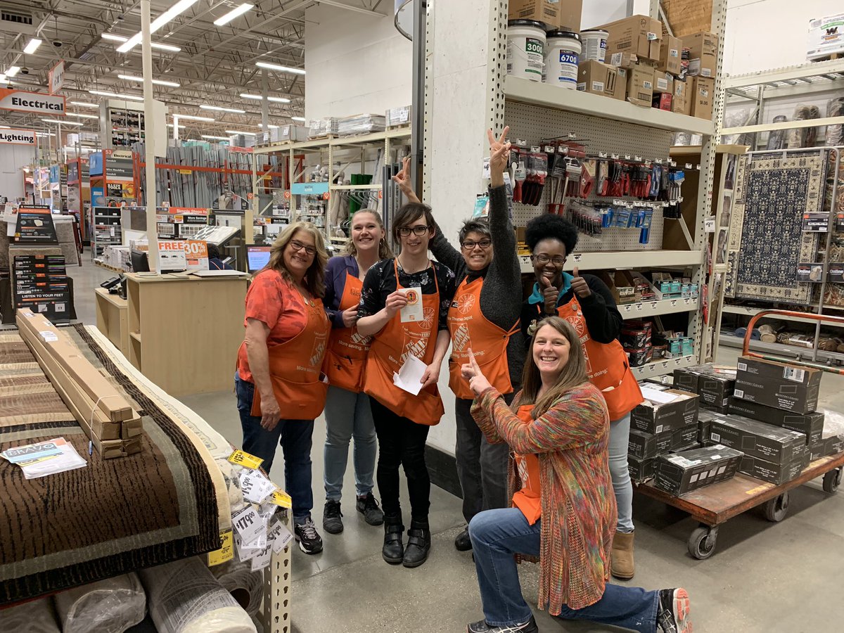 Robyn and her one year!! what a great team member on #2754