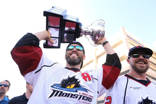 Tony Brown tweet media