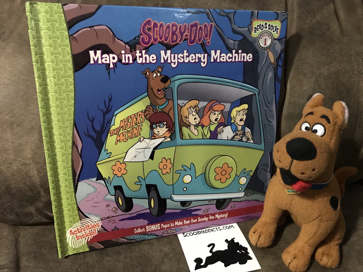 Happy #DropEverythingAndReadDay Scooby found a good book to read. #ScoobyDoo