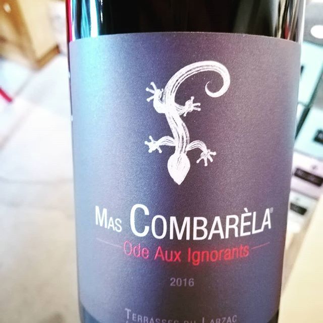Dans le cadre de l'opération Tous en Terrasses du Larzac dégustation de l'Ode aux Ignorants du @mascombarela Finesse et volupté sont au rendez-vous 👍 🍷
#terrassesdularzac #odeauxignorants #Montpellier
#caviste #winelovers #wineaddict #wineporn #wines… bit.ly/2P5jvqd