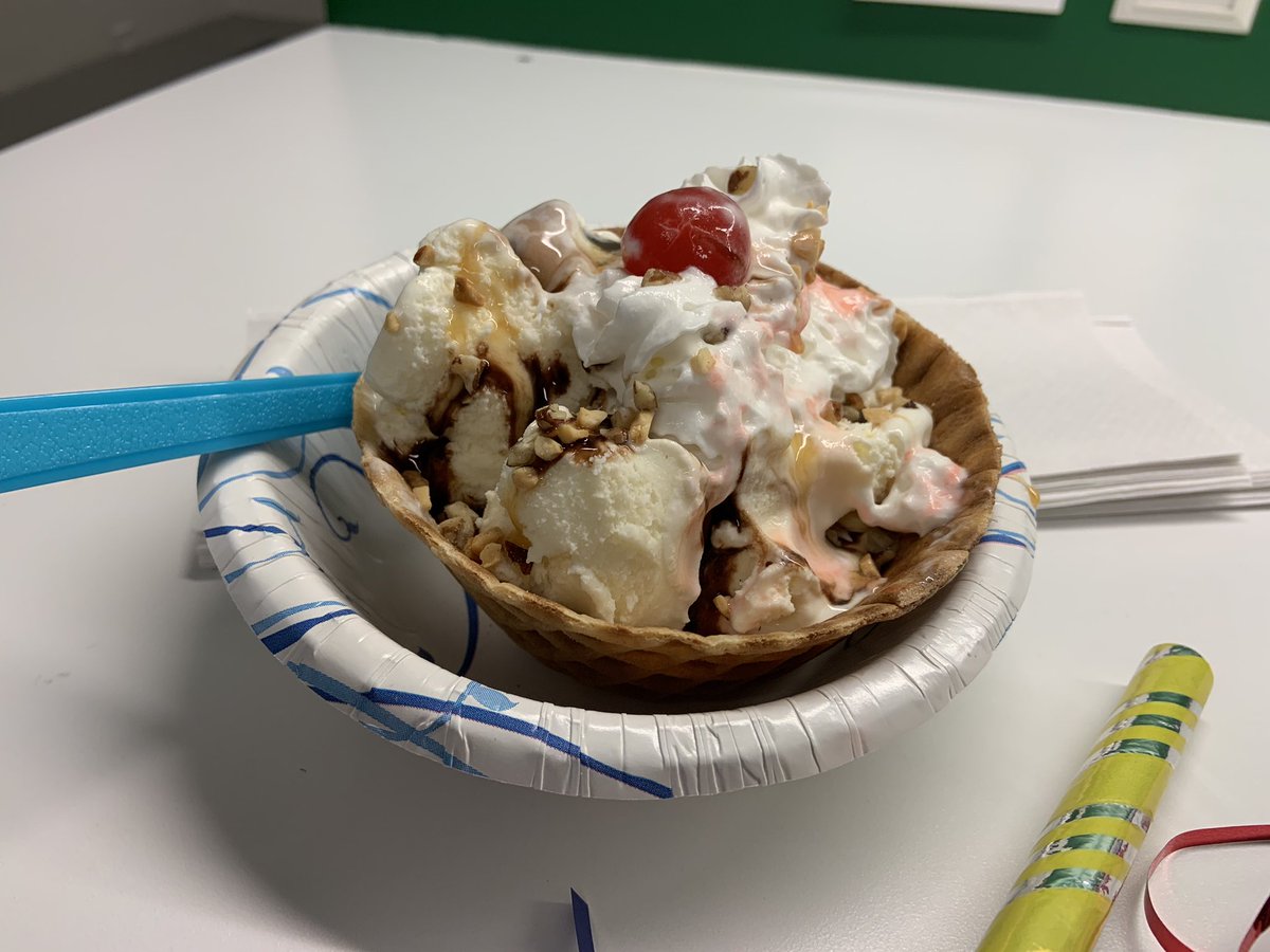 ElSegundoproud's tweet photo. El Segundo Celebration
#ATTBestandFastestNetwork #AwesomeATSD #LifeatAtt @brenanico1e @socialbilllee @Hylandr_ATT https://t.co/LqfszKxKuW