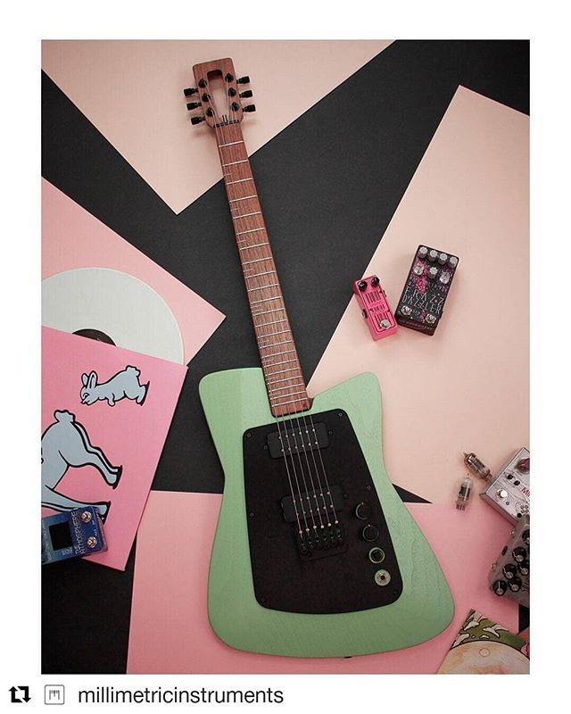 TheRealDrSci's tweet photo. I really like the style of @millimetricinstruments and their maker, Florian, is an especially wonderful guy.. Check em out!

#Repost @millimetricinstruments (@get_repost)
・・・
MGS3 SN018 in open grain seafoam for @gaskettguitars 
#millimetricinstruments  #gear #musicgear #off… https://t.co/8gEHO0Fo8w
