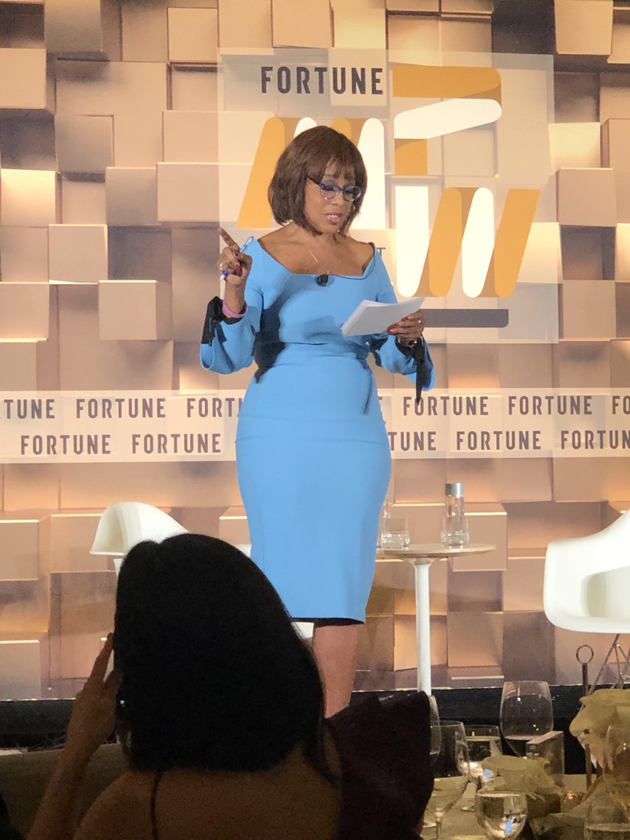 mkatz42's tweet photo. @gayleking @FortuneMPW's Global Mentorship Program dinner in NYC asks: "How do we get more women into leadership positions?" Answer: If you want to be a woman in power, empower other women. #leadingtogether https://t.co/nT0c95GvhF