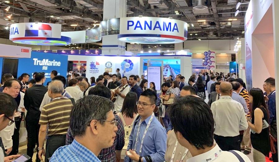 JORGE_BARAKAT's tweet photo. At Sea Asia, Singapore giving thanks to the leaders of the maritime industry for their support to the #Panama Ship Registry, with our commitment of keep supporting them on the implementation of maritime regulations in order to have safely and clean seas. https://t.co/rBb1zrkS5a
