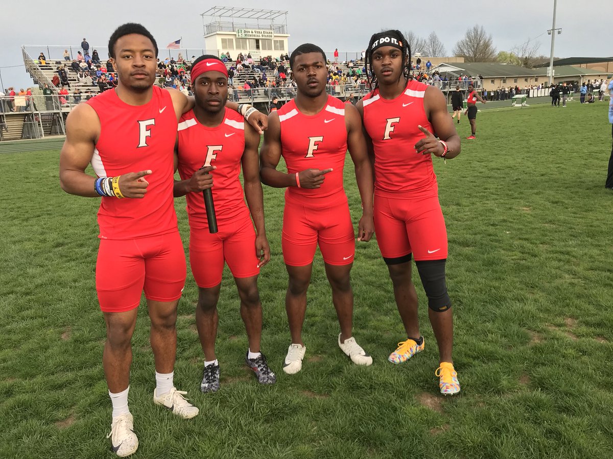 FHS_track_field's tweet image. Jayden Mayes, JuTahn McClain, Nykel Bell and RJ Miller get 1st in the 4 by 1 relay! #RollTribe