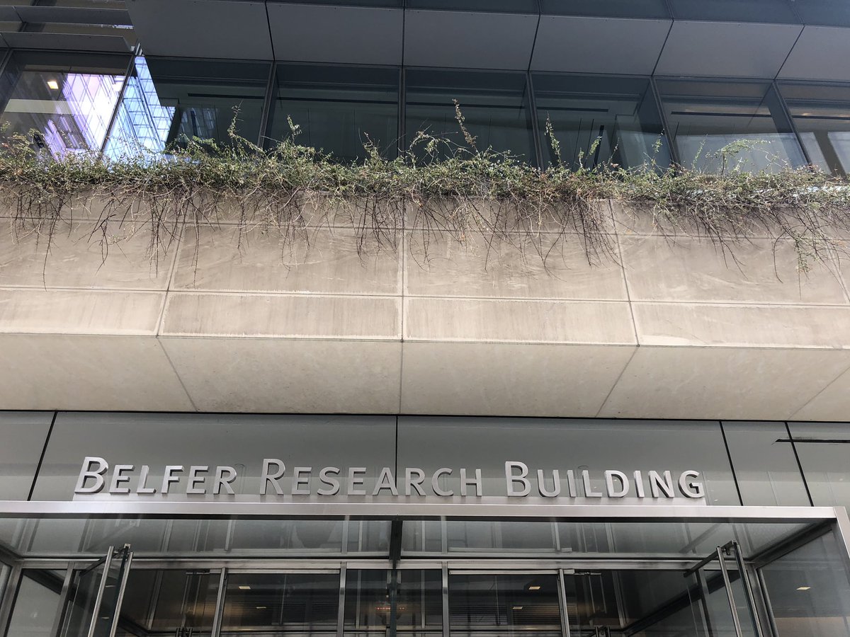 youngjokim's tweet photo. Great time visiting @Hunter_College and Belfer Research to meet the great scientist at Chemistry department. Special thanks to Rein @UlijnGroup for making it happen! https://t.co/X9apnEgSbC