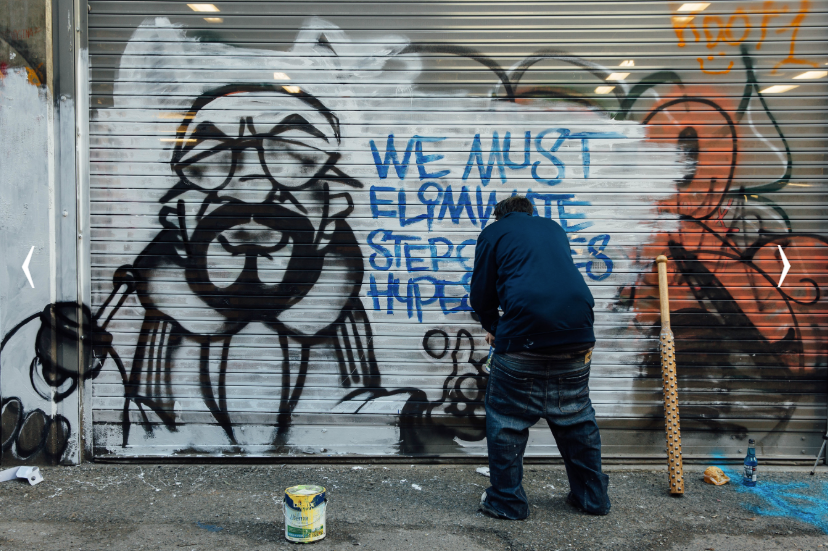 AndreaWoo's tweet photo. This is super cool: Street artists Ken Foster, Smokey D, and more than a dozen others are being commissioned to paint large-scale, permanent murals in a Downtown Eastside alley: https://t.co/y3fN7n1vH4 https://t.co/oQPimrw2jC
