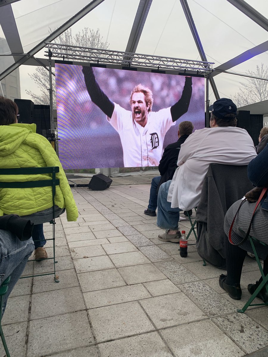 Luis Suarez Will I Dye My Hair Blonde Like Messi And Neymar No