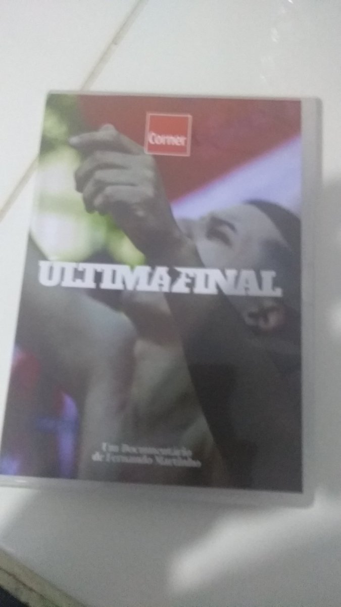 DiogoTrimetal's tweet photo. Obrigado @fern_martinho e @leiacorner chegou em minha casa o lendário dvd #UltimaFinal só ontem que lembrei que aqui em casa não tem mais DVD, mas vou arrumar onde assistir. https://t.co/LXw48G1GqC