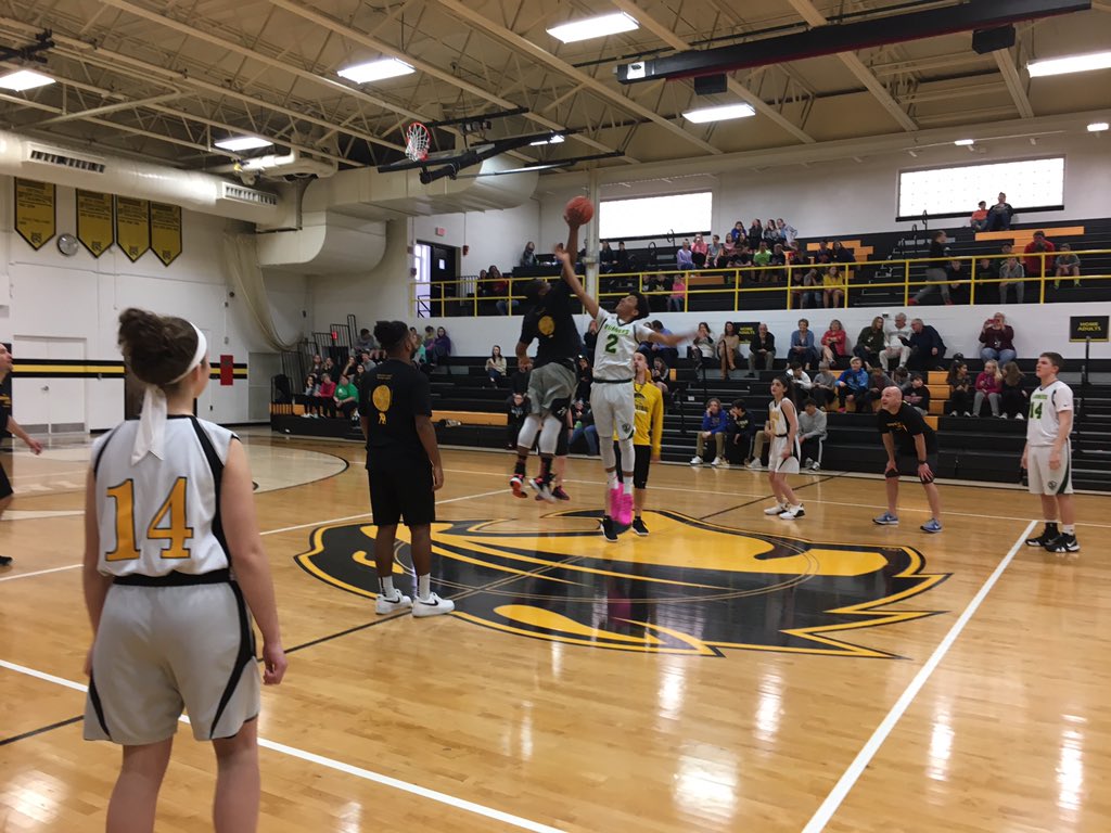 ArborHillsJH's tweet photo. Athletic Boosters put on another great Staff vs. Student Basketball Game tonight! Staff wins three years in a row. 🏀🏆 #AHmazing https://t.co/1aXuPOvabA