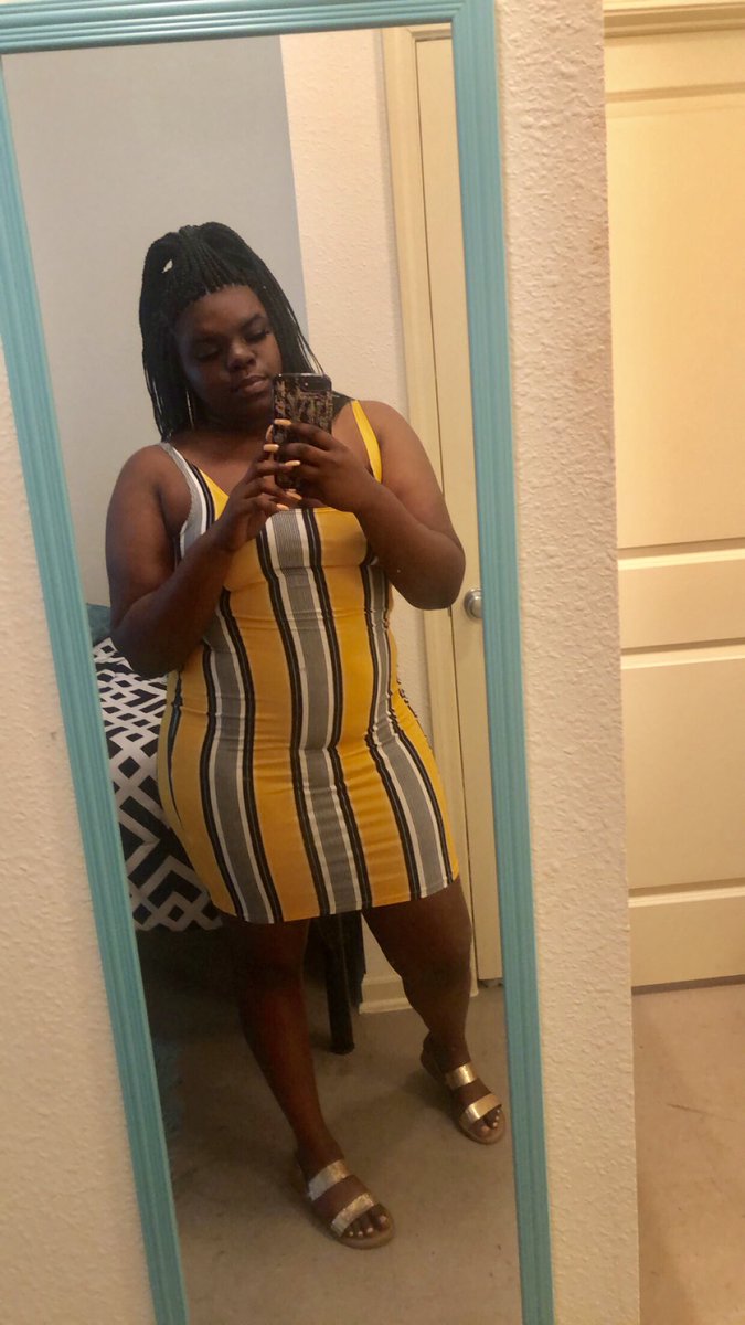 _niyaa15's tweet photo. Spring Fest Vibes 🥰 #SpringFest19 🥵 https://t.co/9dIJGOfwMJ
