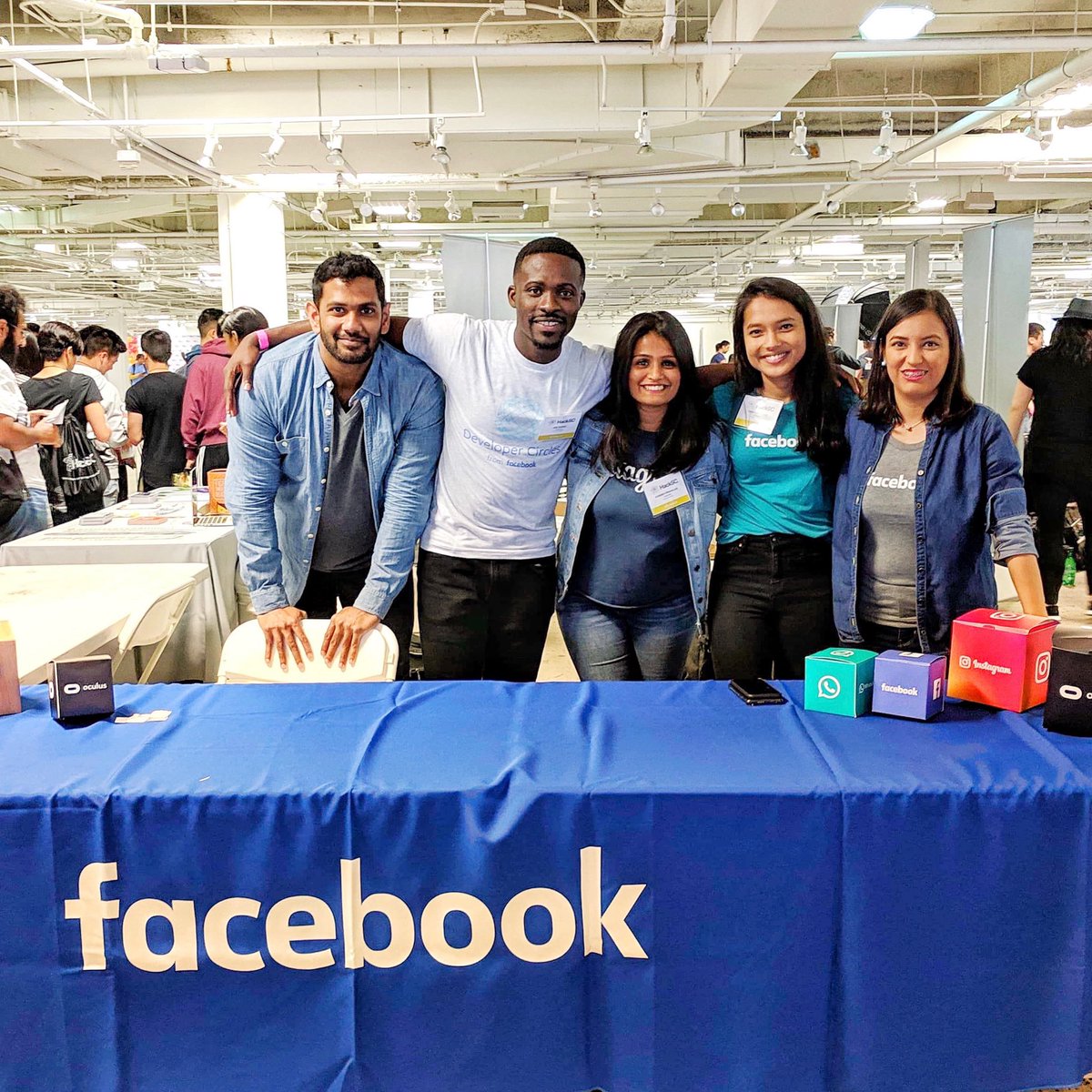 joe_darko's tweet photo. This weekend, we don’t sleep!
With this team, we will make an impact at the #HackSC2019 36 Hour Hackathon
With over 800 student developers & 200 projects, we’ll be looking at Facebook’s Favorite Product: Best Product that empower people to connect using Facebook technologies https://t.co/jt035xhgEZ