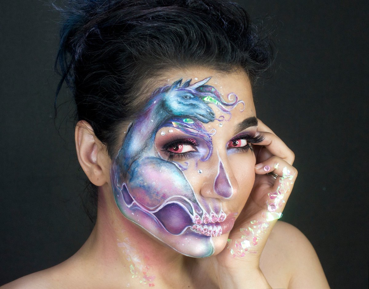EverydayJonez's tweet photo. ....Well, I have a feeling this will fail because it feels dead online right now?  But what the hell.   The first in my #abh palette series.  This one is for @norvina1 's own #norvinapalette.  A unicorn with edge, after six hours and some glitter. 

One down 5 more to go. https://t.co/sS6nJiuHy6