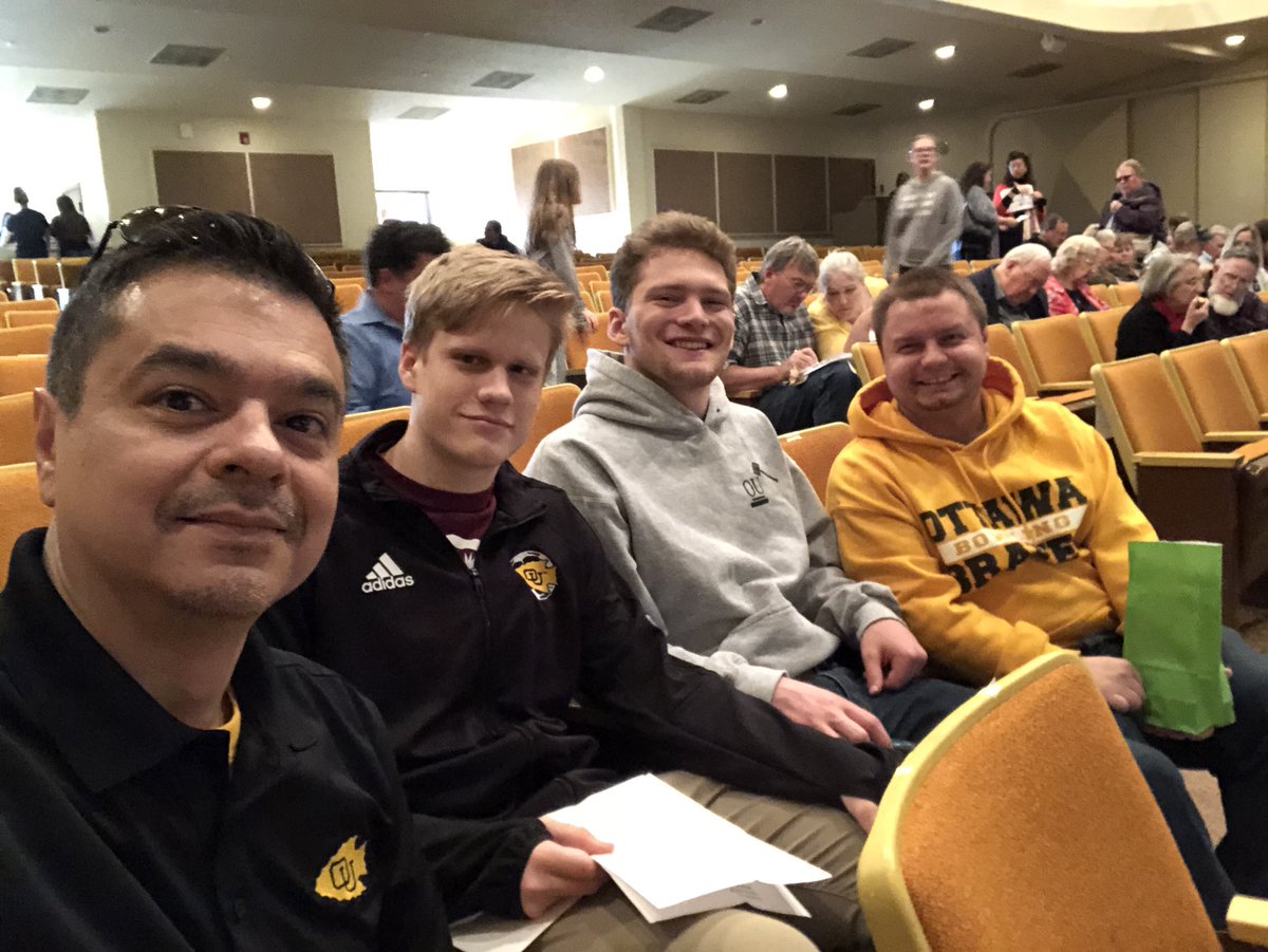 Prof_JFuentes's tweet photo. United Way Quiz Game Show competition Ottawa University Team #OU #unitedway #FranklinCounty #OUKS #OUBraves https://t.co/K8f6zugDWq