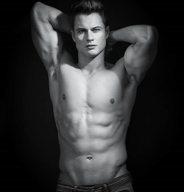 scotthoover's tweet photo. One of my faves Tyler @tylerwstokes #man #blackandwhitephotography #solid #actor #musician #model #favoritefool #studio #lifeinla #tylerstokes #scotthoover #scotthooverart #socal #photographer https://t.co/mz5e1jMeze https://t.co/z1t9BrrUOd