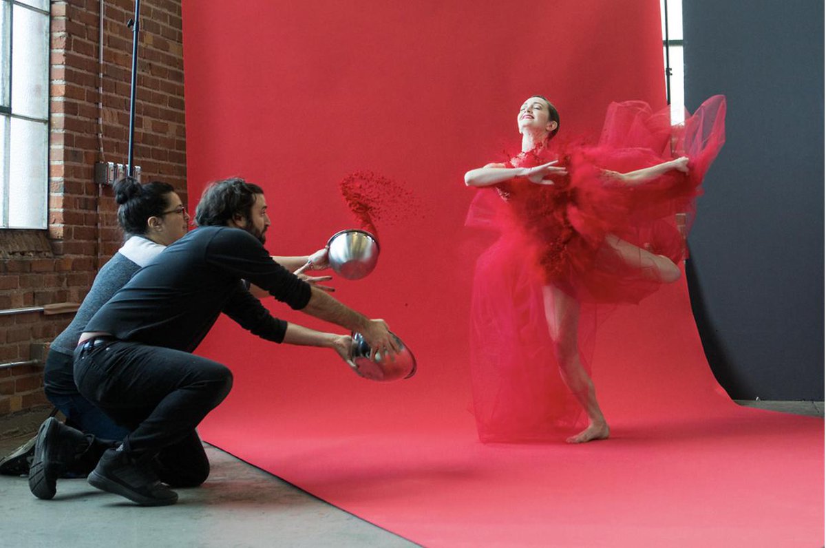 CreativeLive's tweet photo. In Challenge 1 of @lindsayadler's 'Make a Mess' #CreativePhotoChallenge she demonstrates to create a portrait that exudes color and motion ▶︎ https://t.co/iNmF3Dnun1 https://t.co/UfKmQOyLPo