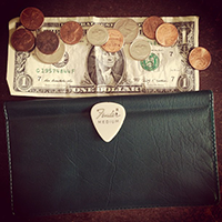 UnsignedOnly's tweet photo. Can you spot music industry scams? @MMMClass https://t.co/eOw1mfuSl2 Will make sure you know how to spot them. 
#UnsignedArtist #musicscams #spotscams https://t.co/ofJCRMEGsT