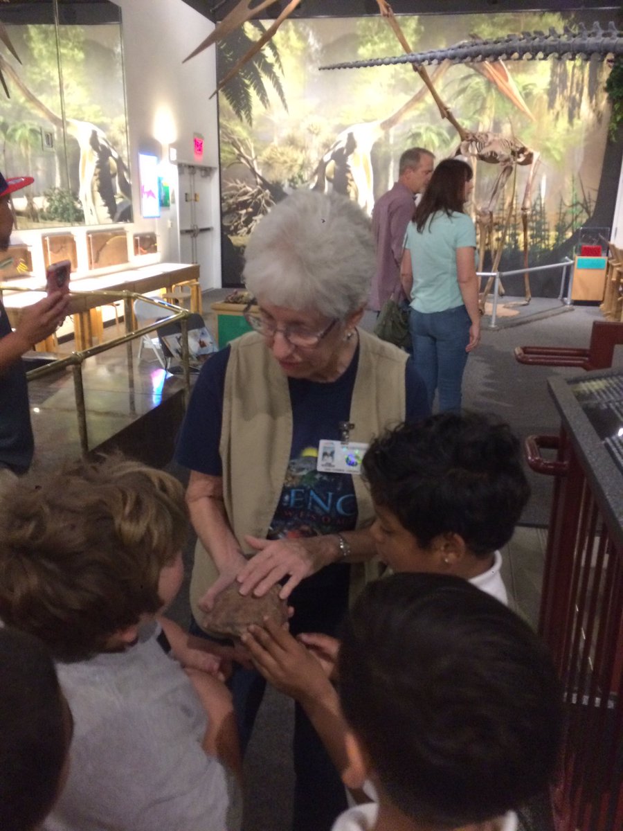 daynomiterox's tweet photo. Great field trip today! JFLongSchool https://t.co/jrXUfmAyDB
