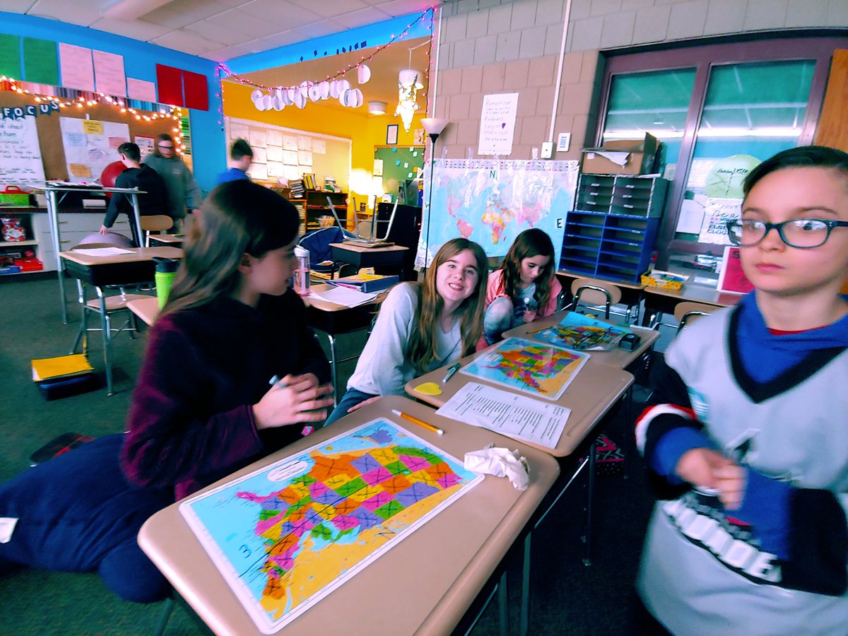 Mrs. Wlazlo's Class tweet media
