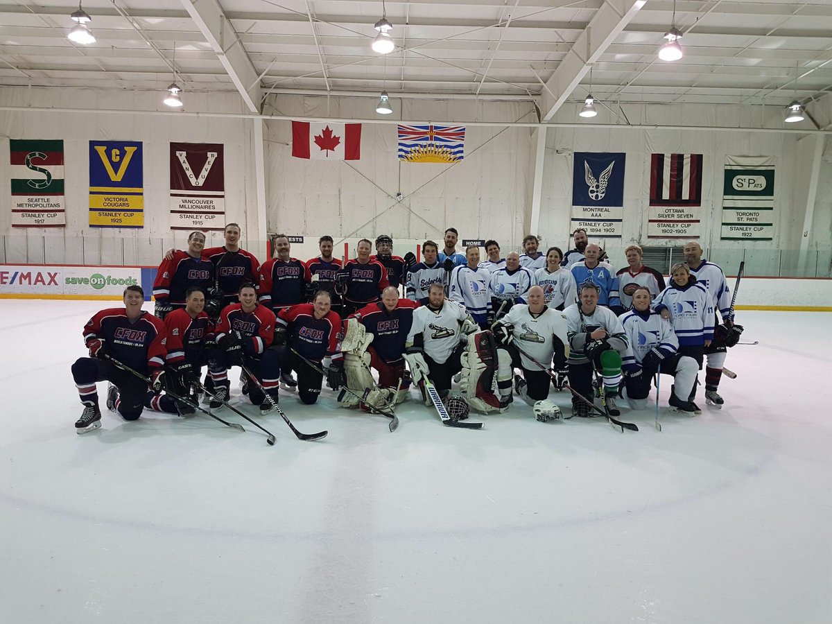 jeffoneilshow's tweet photo. Continued "Thanks" for all the teams that helped raise so much money for the #MusicTherapyProgram @BCCHF "playing" The @CFOXvan/@GranvilleBeer Hockey Team!
#ItsForTheKids
#BadHockeyGreatCause
#DontForgetTheBumPizza https://t.co/RjJn6BMQOU
