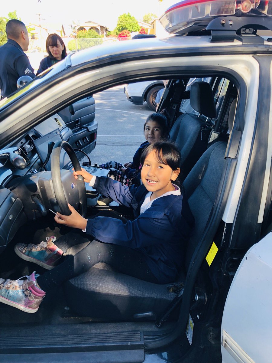 LAPD_CSP's tweet photo. Lapd Hollenbeck CSP Officer’s visited Murchison Elementary today for career day. #careerday #murchisonelementary #hollenbeckdivision @LAPDRuby @HACLA1938 @LAPDHollenbeck https://t.co/B8QFDeVUKs