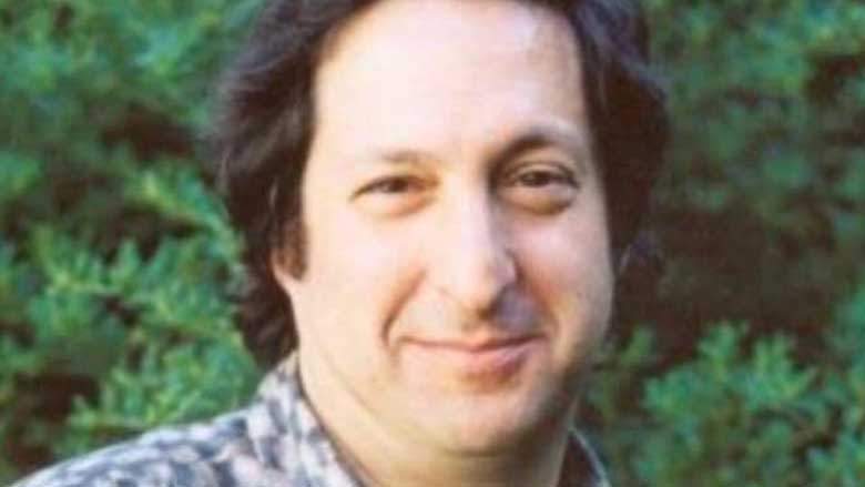 Gary Stewart Dead: Apple Music &amp; Rhino Records Executive Dies at 62 buzzunites.tk/2019/04/13/gar…