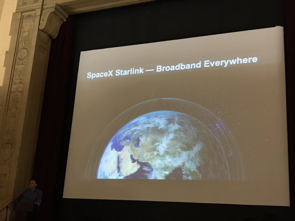 nicolecwong's tweet image. Global broadband network will bring the rest of the world online much quicker than we thought &amp;amp; open up huge opportunities for #edtech as every parent on the planet will want to tap into the best opportunities for their children to learn, said @FuturesSteve #curiosityconference