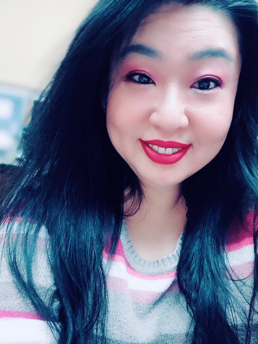 kimchigirl71's tweet photo. @BTS_twt Finally I can listen to the album! 
#PinkWithLove #PinkWithLuv https://t.co/yQv1Z9Wynb