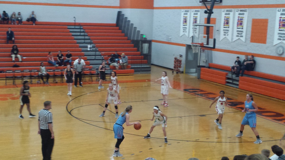 HuskerVol's tweet photo. #TNGirlsHighSchoolBasketball #TSSSA #NorthwestTNClassAAllStarGame: West(color jerseys) vs. East(white) https://t.co/MiFikFGvlB