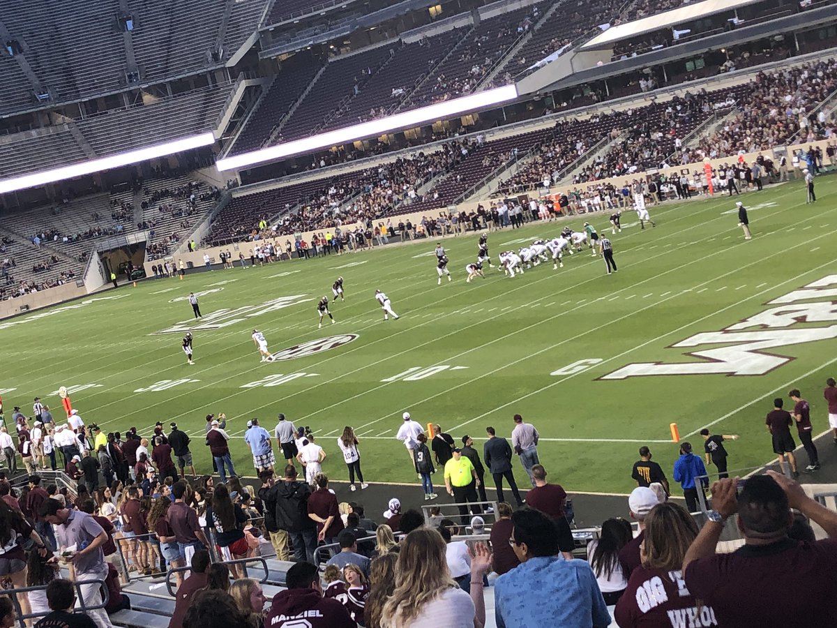 dwoodard10's tweet photo. Little A&M Spring Game action with these girls.....missing one though...#momisworking https://t.co/IK13kkE84y