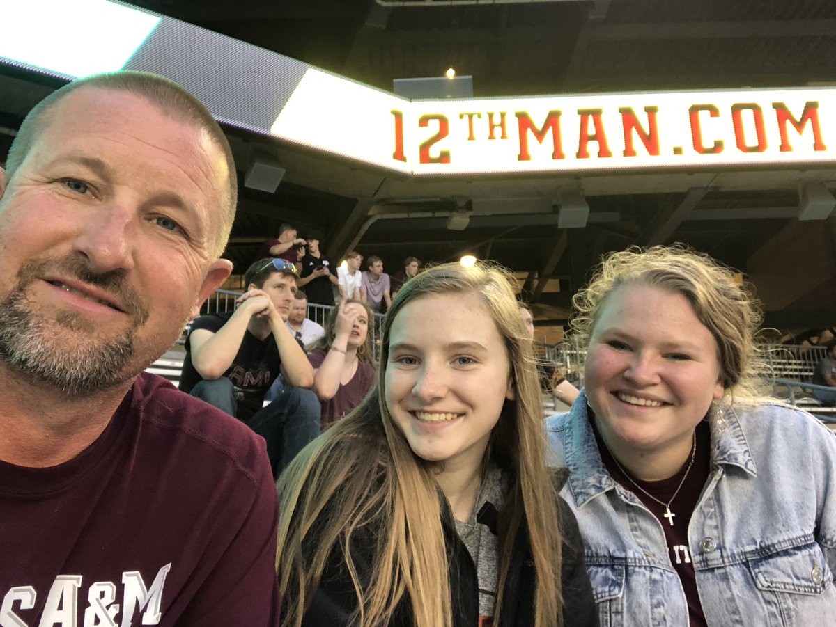 dwoodard10's tweet photo. Little A&M Spring Game action with these girls.....missing one though...#momisworking https://t.co/IK13kkE84y