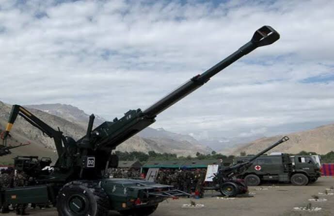 Dhanush 155mm towed Howitzer is just recently inducted in the artillery regiment. Currently 114 units are ordered for the Indian Army Artillery regiment, this order is expected to reach 414 in future. Manufactured by OFB, a Make In India product and multi terrain all weather gun.