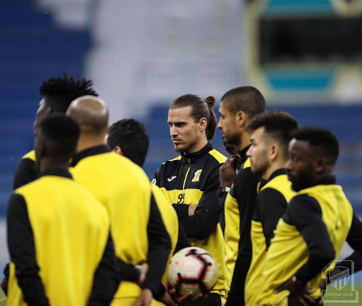 💛الله يوفقكم يا رجال العميد🖤