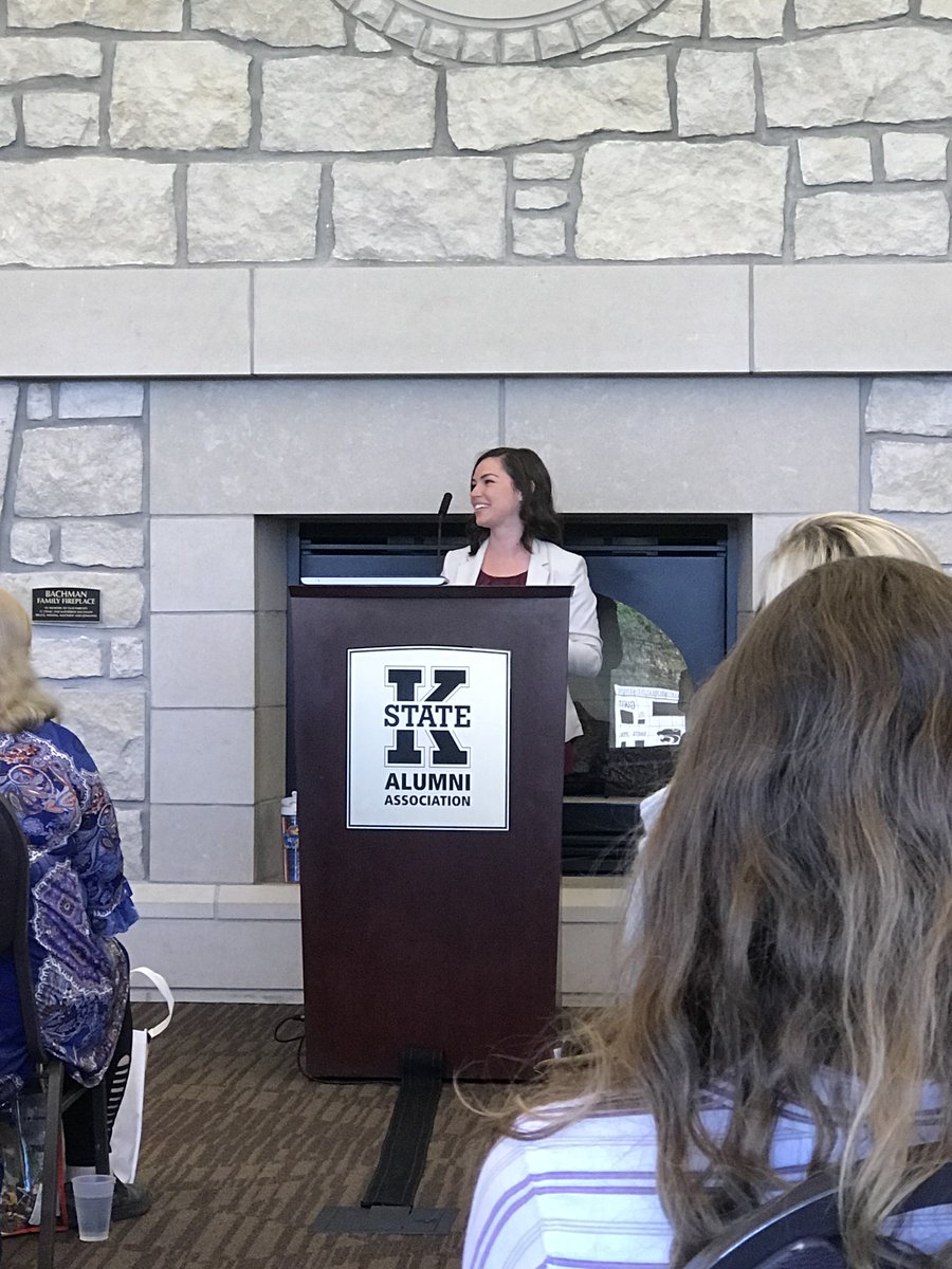 EDCareDenver's tweet photo. So proud of our Registered Dietitians! Today at the @KS_Dietitians 2019 Conference Katelynne presented on "Going Head to ED: Addressing Ambivalence in Nutrition Counseling" and Ariel received the Young Dietitian of the Year award!

#KSAND19 #RDNconf #EDCare #NourishingSuccess https://t.co/HHiXVk2meB