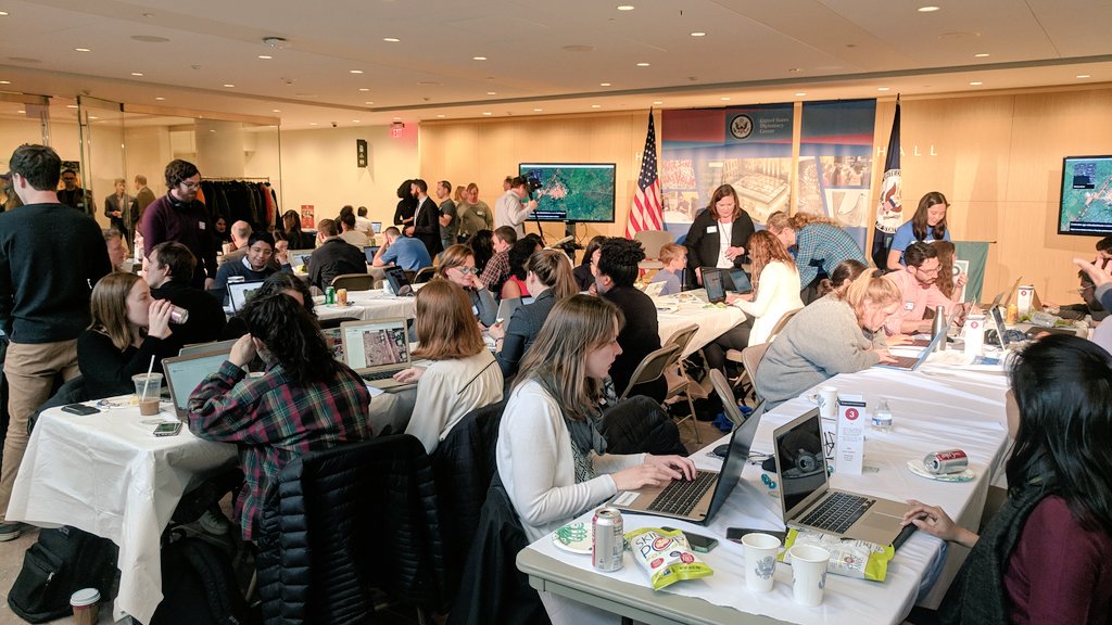 PublicHealthMap's tweet image. Thanks @MapGive @NatGeo @youthmappers @StatePRM @StateHIU for the First Official @StateDept @DiplomacyCenter mapathon!

We had an awesome time #MappingForDiplomacy &amp;amp; #MappingForHealth for those in need in Ethiopia &amp;amp; Mozambique with our #PublicHealth &amp;amp; #GIS friends! #aagDC #NPHW