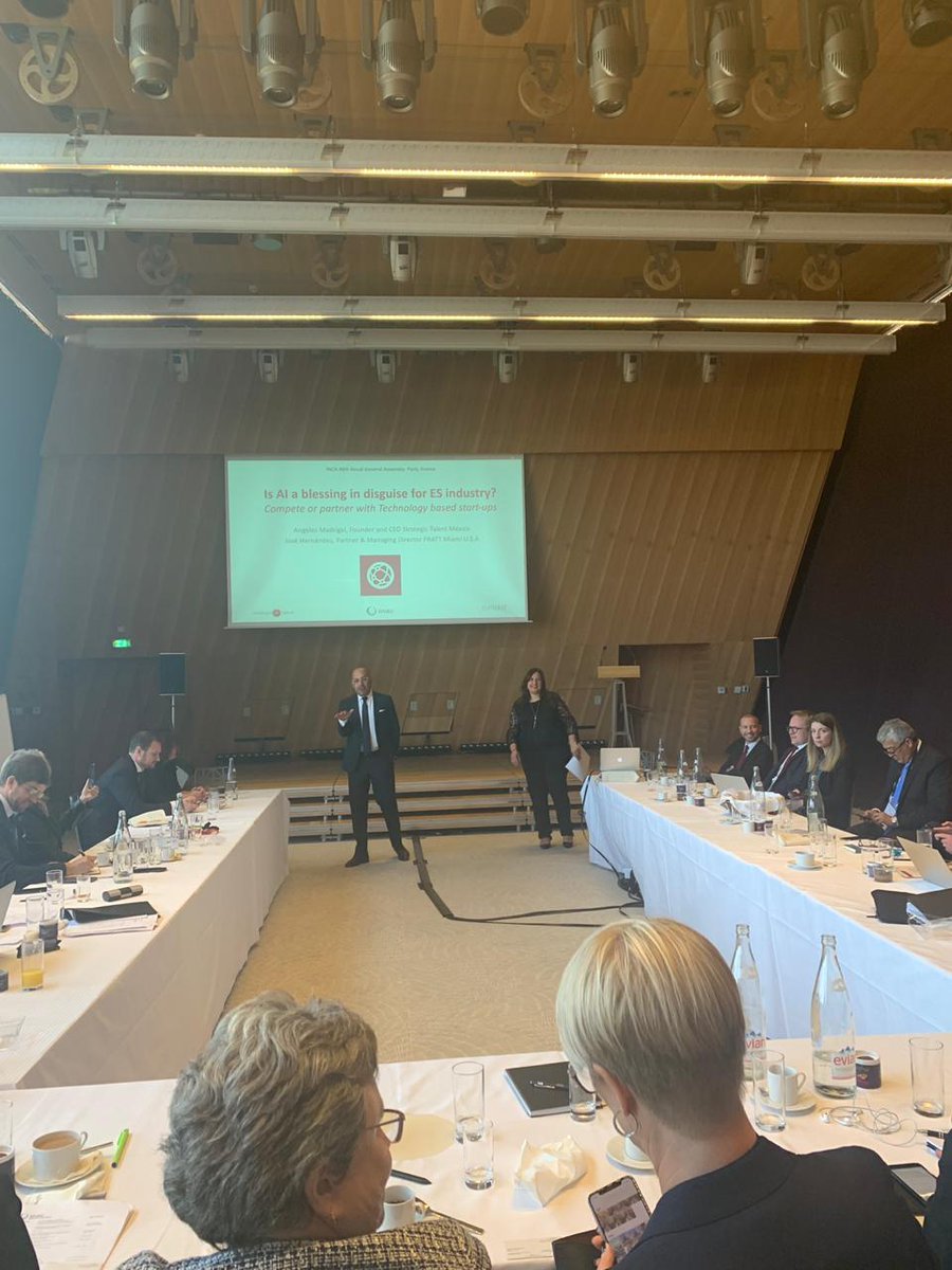 StrategicMexico's tweet photo. Ángeles Madrigal, CEO de Strategic Talent impartiendo una plática en la reunión anual de INAC sobre los retos y beneficios que traerá la Inteligencia Artificial en el Executive Search en los próximos años. https://t.co/dUNH5kcKK0