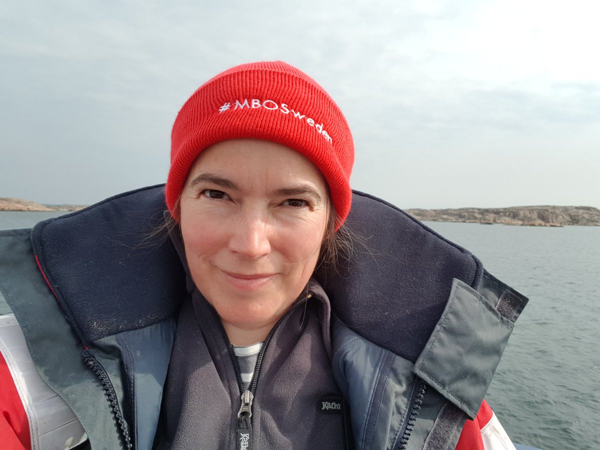ClareEmbling's tweet photo. @500womensci @TuckerCarlson @sisterSTEM @MeTooSTEM @ScientistFemale I'm Clare &amp; research marine mammal distributions &amp; impacts of #oceannoise, &amp; teach the next generation #marinebiology &amp; #oceanography, and the importance of tackling climate change. I am an #unapologeticallyfeministscientist https://t.co/EI391ygJBb