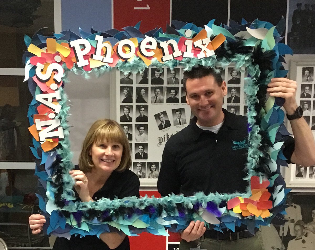 MsPierce tweet media