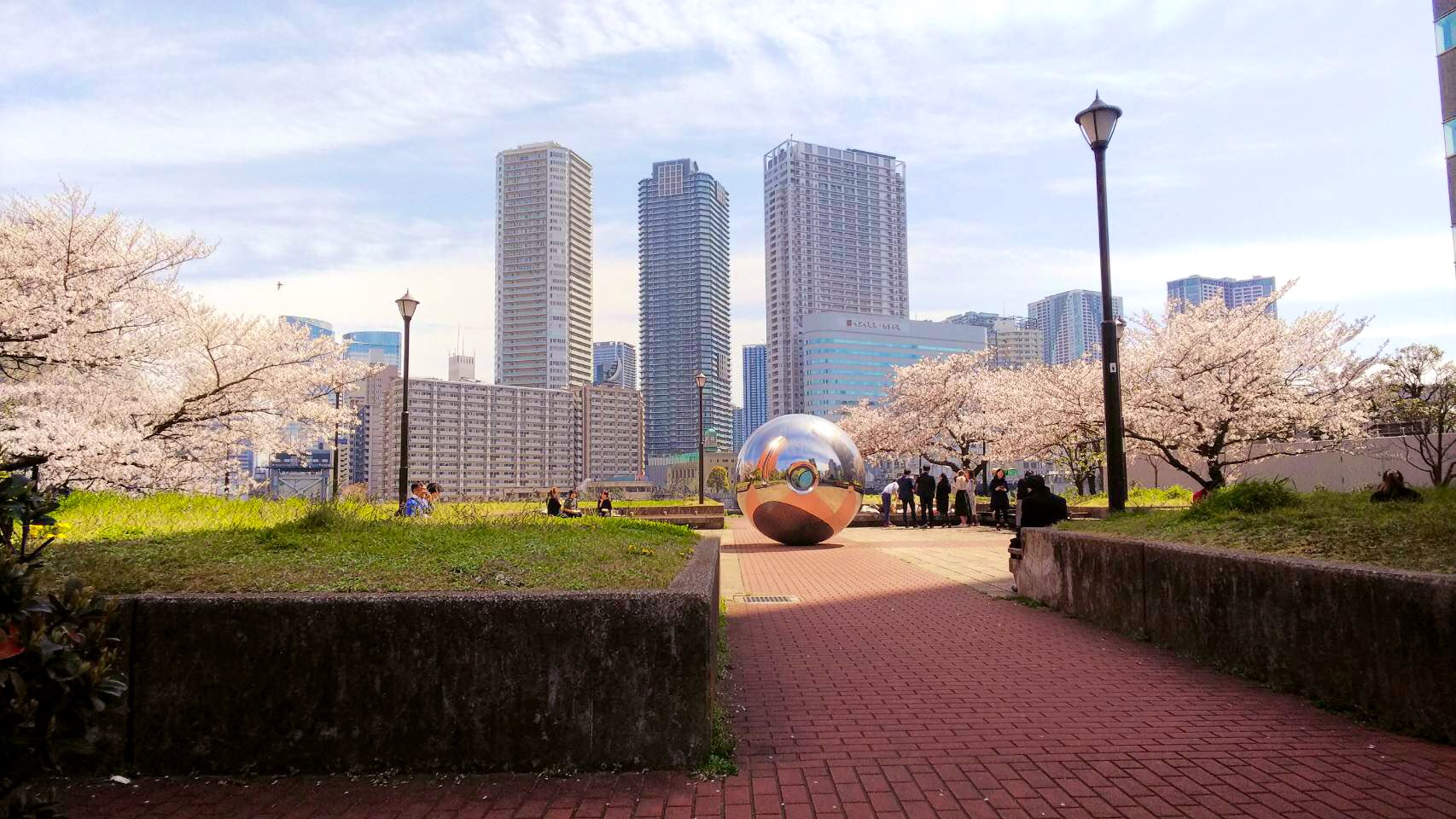 築地市場人の海グルメ お花見 まだ間に合うよ 豊洲だと アーバンドックららぽー豊洲 の裏革 築地だと はとば公園 勝どき橋たもと 隅田川沿い がふらっと行きやすくて 昨日もちらっと行ってみたよー 花見スポット豊洲 花見築地 Hanami 築地市場人の海グルメ お花見 まだ間に合うよ 豊洲だと アーバンドックららぽー豊洲 の裏革 築地だと はとば公園 勝どき橋たもと 隅田川沿い がふらっと行きやすくて 昨日もちらっと行ってみたよー 花見スポット豊洲 花見築地 Hanami