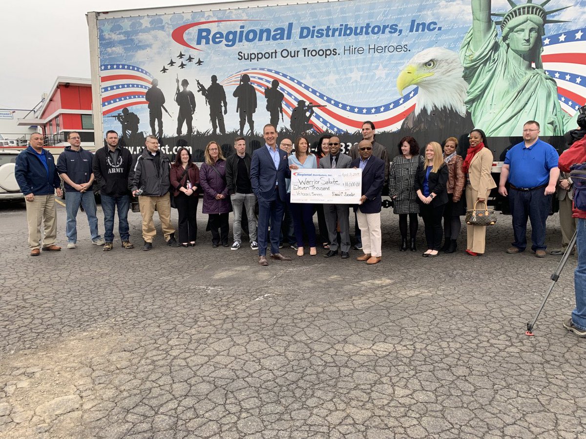 cds_life's tweet photo. Today, Regional Distributors, generously donated $11,000 to Warrior Salute Veteran Services. Thank you, Regional Distributors, for your support of Warrior Salute! https://t.co/ldsz5CNwxb #WarriorSaluteVeteranServices #WSVS #RegionalDistributors #CDSLT https://t.co/jZhxrAyivH