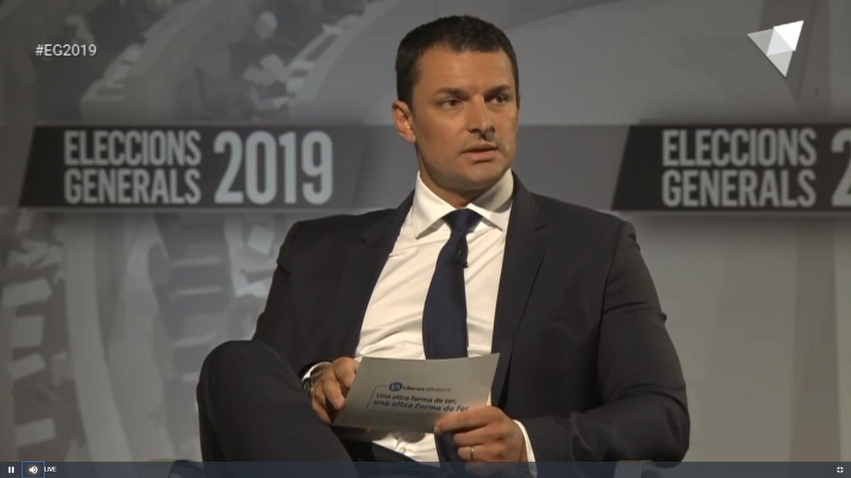 LiberalsAndorra's tweet photo. 📺#debatRTVA #EG2019 - NACIONAL 📺
🗨️@JGallardoAND "Em sorprèn que desprès d'omplir l'administració de persones estrangeres en càrrecs estratègics ara digui que creu en el talent andorrà. Front això nosaltres proposem primer les andorranes i els andorrans". https://t.co/RGPw8AW9ig