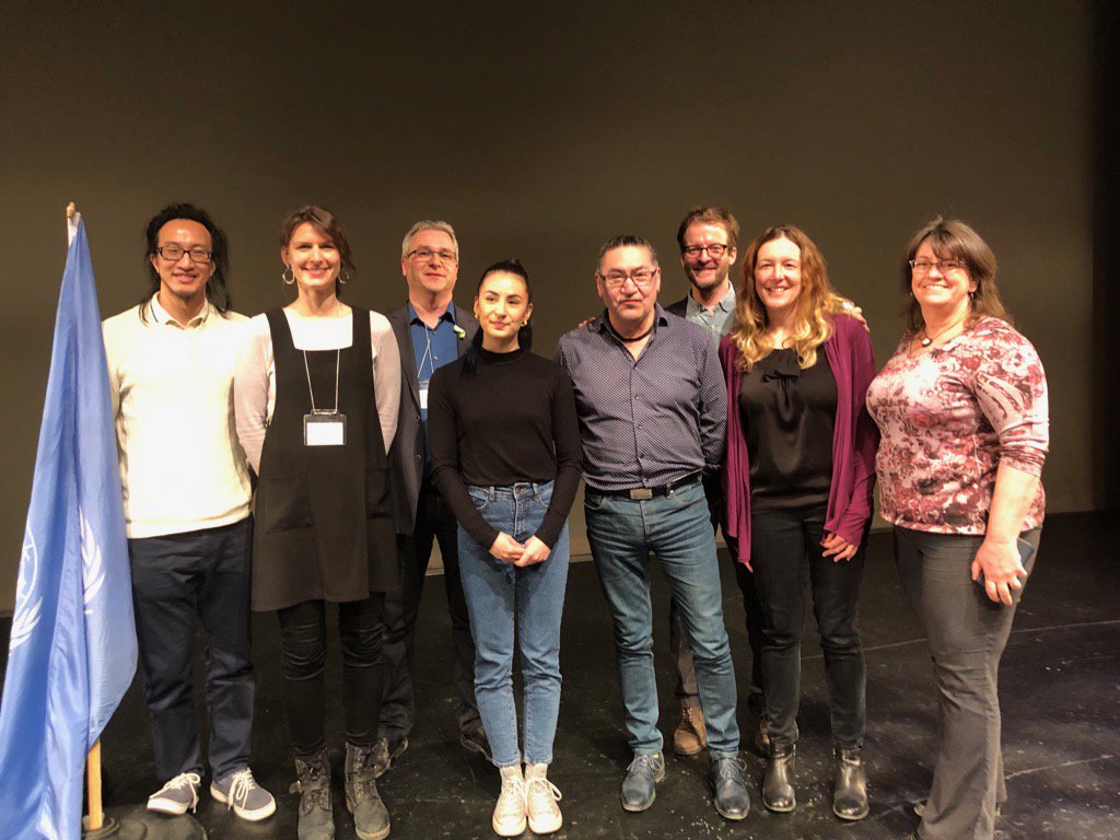cperusse2's tweet photo. Superbes rencontres aujourd’hui avec une réfugiée syrienne installée au Liban, Jimmy Ung et avec Roméo Saganash et sa fille Maïté Paiement Saganash lors du Colloque du Réseau des écoles associées de l’UNESCO du Québec! @CCUNESCO @ASPnetUNESCO https://t.co/TtuJ6gPGbe