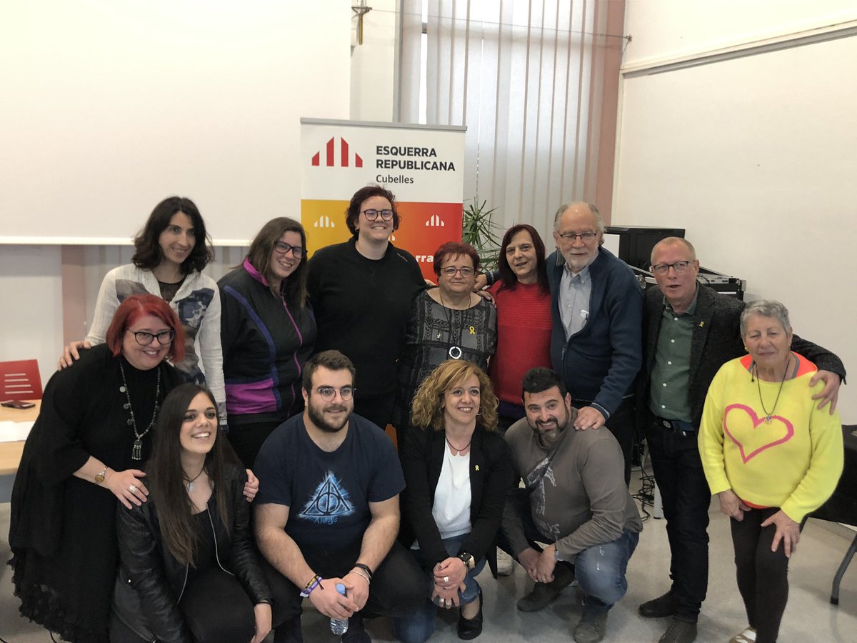 anasurra's tweet photo. Otra ciudad, otras candidatas a presentar mientras hablamos de mujeres y política: hoy estuvimos en Cubelles !!! https://t.co/Gh24EbDFxn